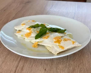 Pizzeria Giovanni - ravioli s bůvolí ricottou